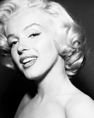 <p>
Marilyn Monroe </p> <p>
Marilyn Monroe </p>
