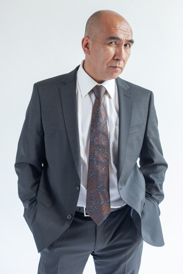 <p> Сергей Азимов, бизнес-тренер, психолог, бизнесмен, писатель. </p> <p> Сергей Азимов, бизнес-тренер, психолог, бизнесмен, писатель. </p>