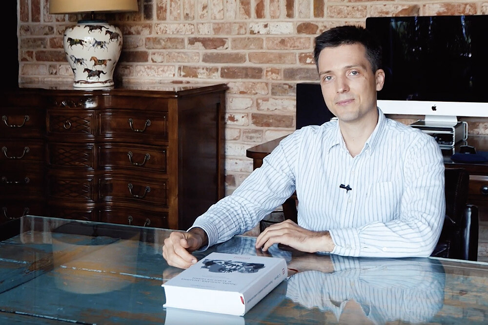 <p>
Станислав Орехов, дизайнер, разработчик, автор книги-энциклопедии о дизайне и комплектации </p> <p>
Станислав Орехов, дизайнер, разработчик, автор книги-энциклопедии о дизайне и комплектации </p>