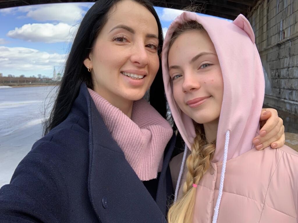 <p>Наталья и Полина Павловы (@polina_twin)</p> <p>Наталья и Полина Павловы (@polina_twin)</p>